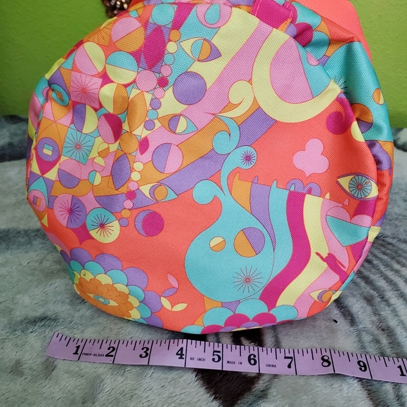 ❇️SALE ❇️ AMIKA Signature Print Large Duffle Bag Psychedelic Neon Print - Picture 10 of 14